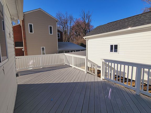 3rd image of 4612 Moravia Rd