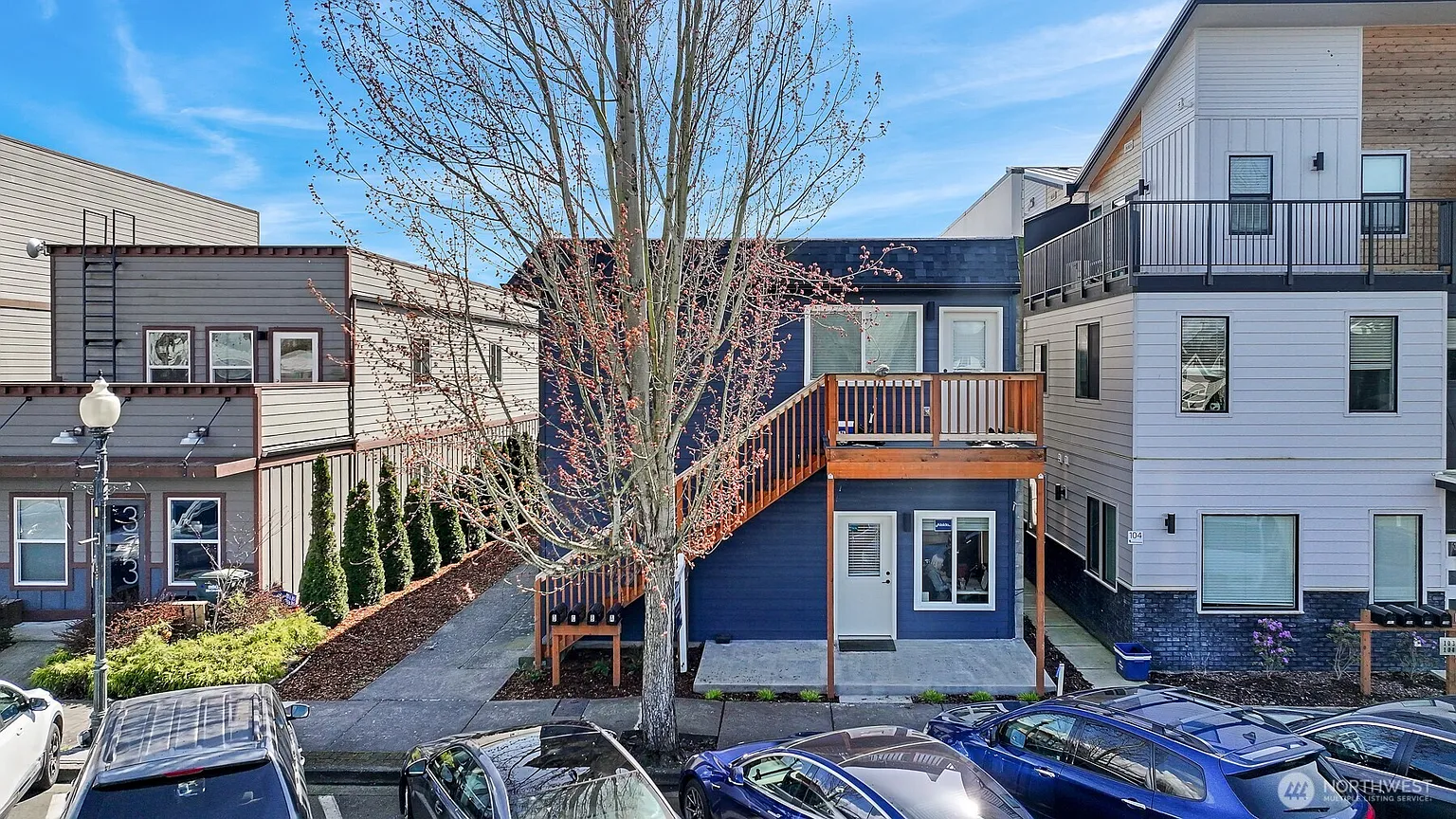 357 Martin Street photo 1