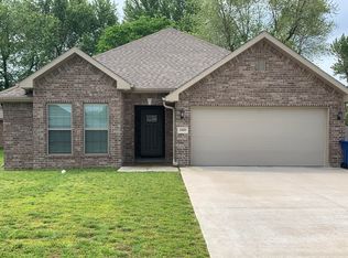1800 Betenbough Way, Webb City, MO 64870