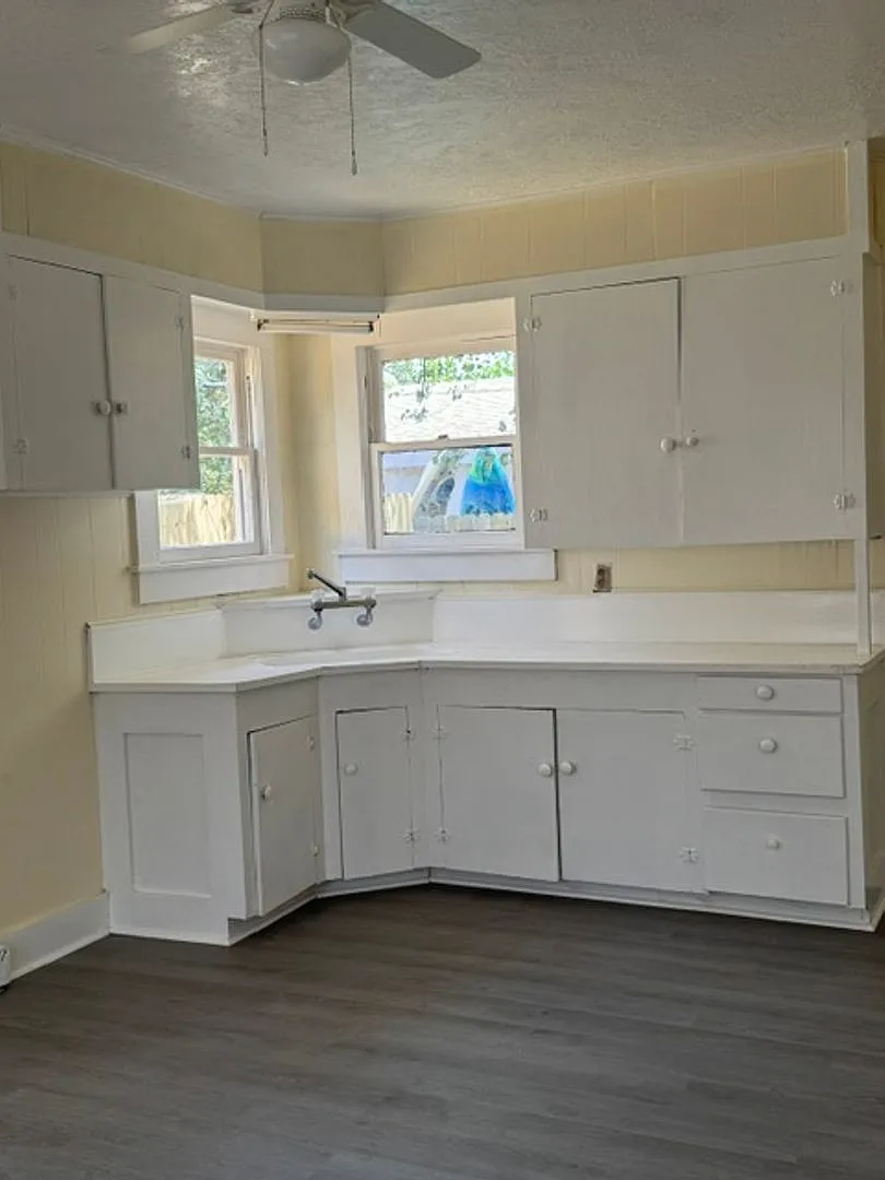 1/1 -Aransas Pass-1/2 off first months rent — Photo 4