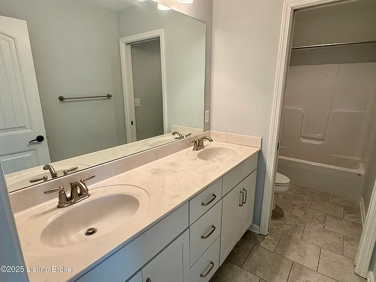 1606 Church Side Dr — Photo 13
