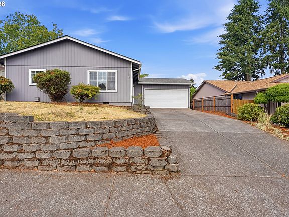 2nd image of 5547 Fernbrook Ct S