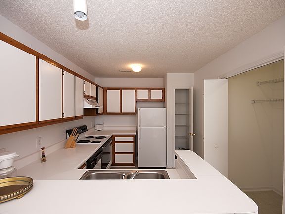 HP Kitchen/Laundry