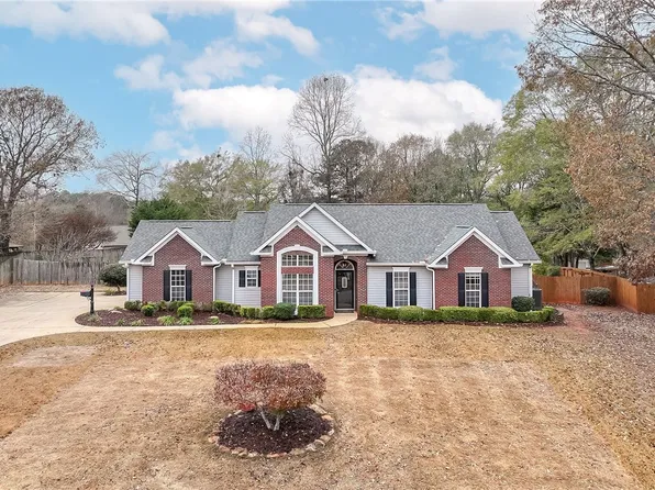 1871 Quail Holw, Auburn, AL 36830