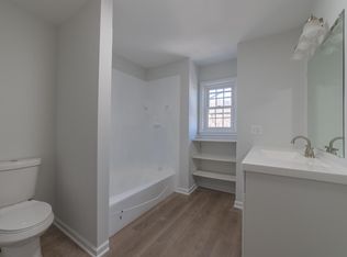 106 Grove St, New Milford, CT 06776