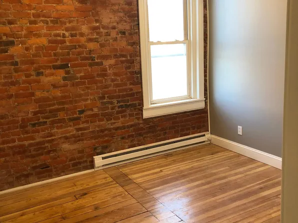296 Main St, Johnson City, NY