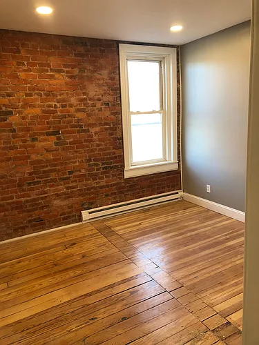 296 Main St Photo 1