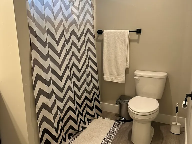 10190 W Shields Ave — Photo 5