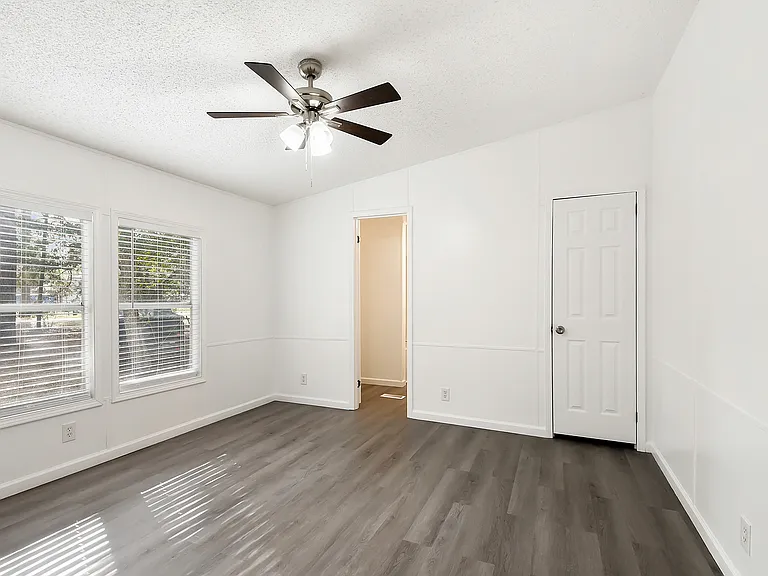 36375 Longleaf Dr — Photo 5