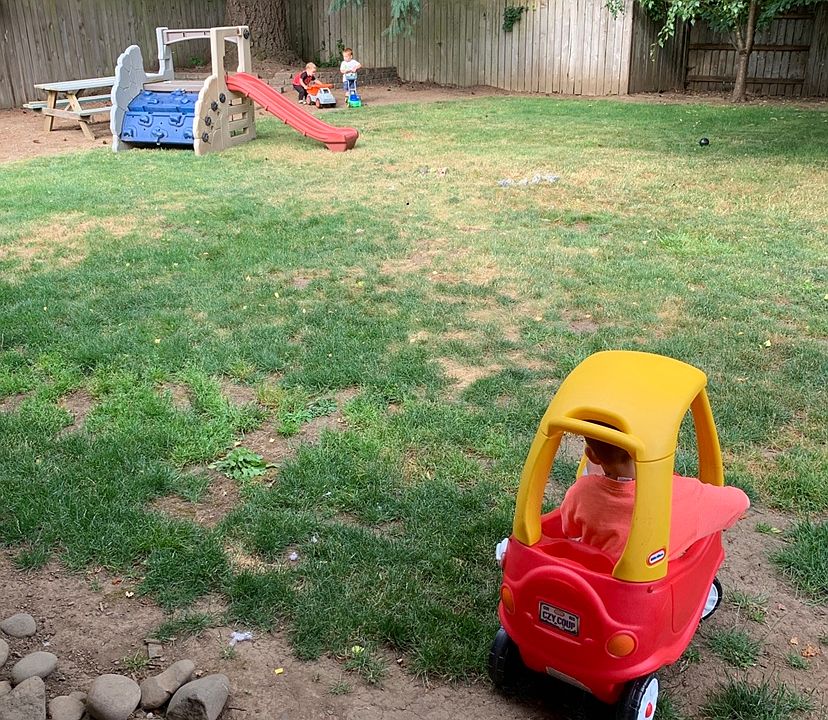 2nd image of 2918 Manor Dr
