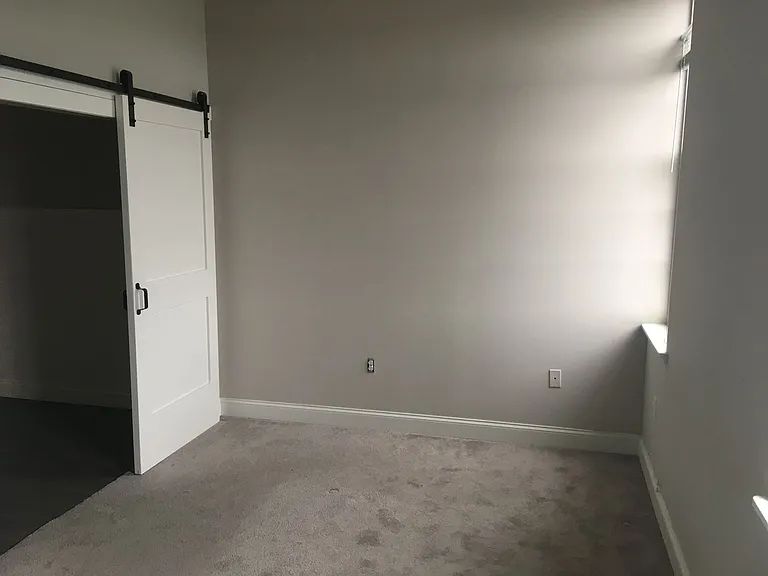 238 N George St #306 — Photo 11