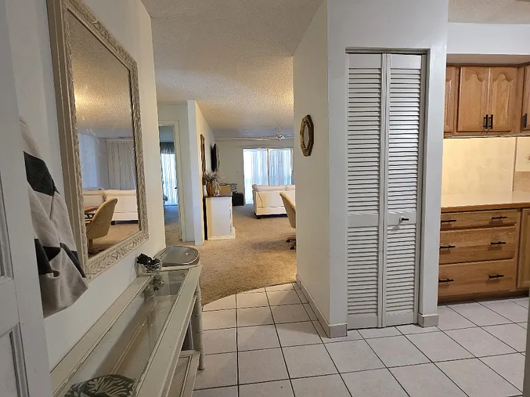 22375 Edgewater Dr — Photo 16