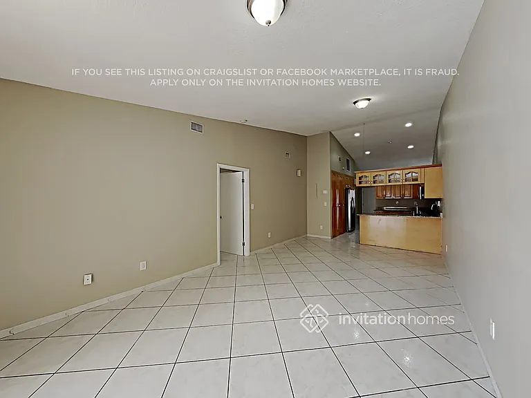 2124 W 54th St — Photo 7