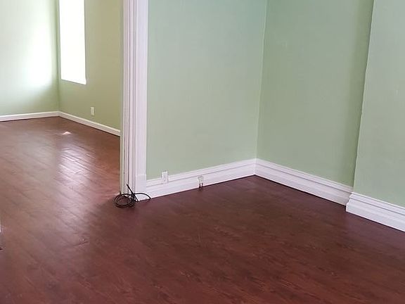 5th image of 4676 Louisiana Ave