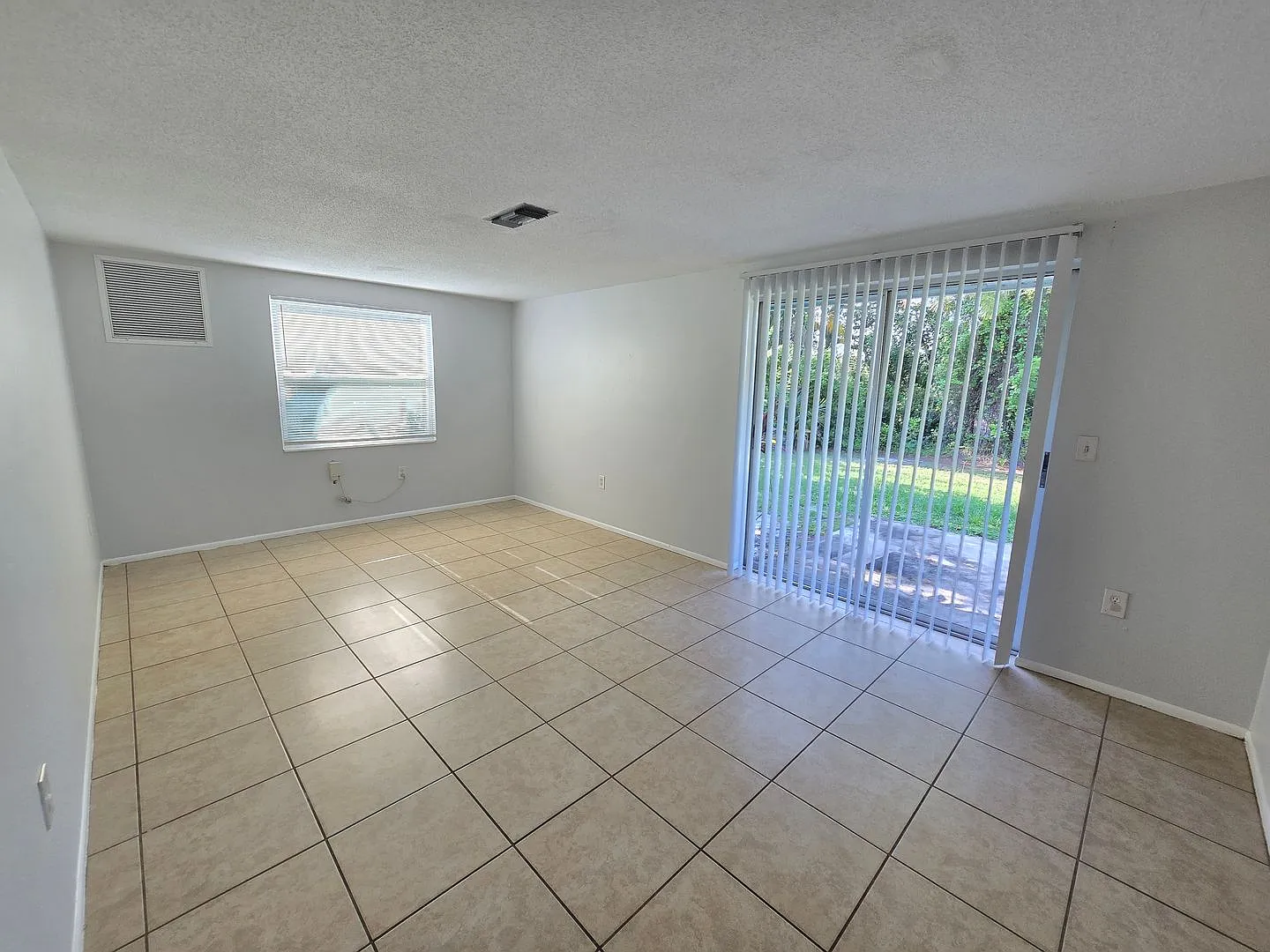 6916 Brentford Road — Photo 4