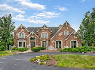 40W885 Campton Trail Rd, St Charles, IL 60175