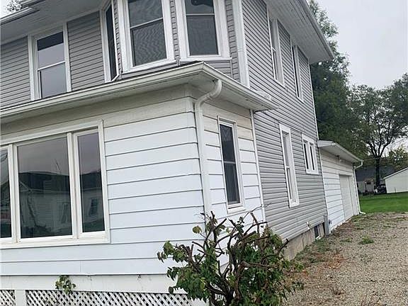 3rd image of 330 E Canal St
