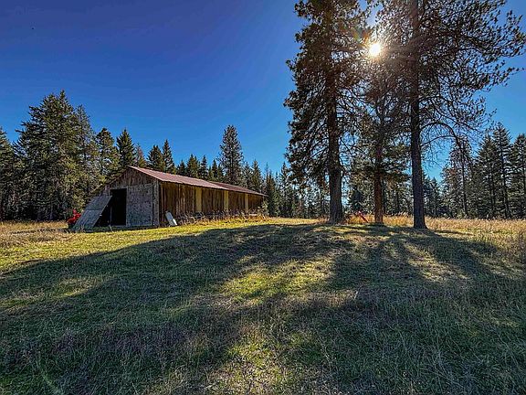 4th image of 3 Misty Meadow Ln