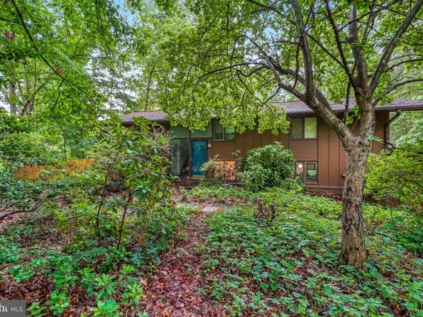 8545 Pineway Ct, Laurel, MD 20723