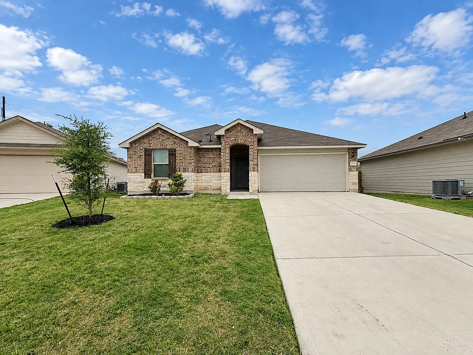 1312 Zetsche Ct