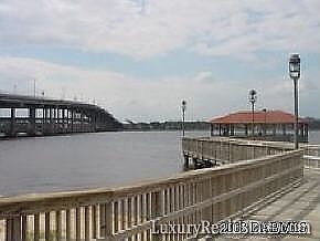 4th image of 1 John Anderson Dr #1190