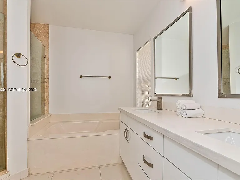 889 Sand Creek Cir — Photo 13