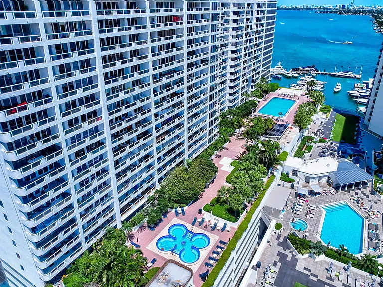 1717 N Bayshore Dr #A-2935 — Photo 13
