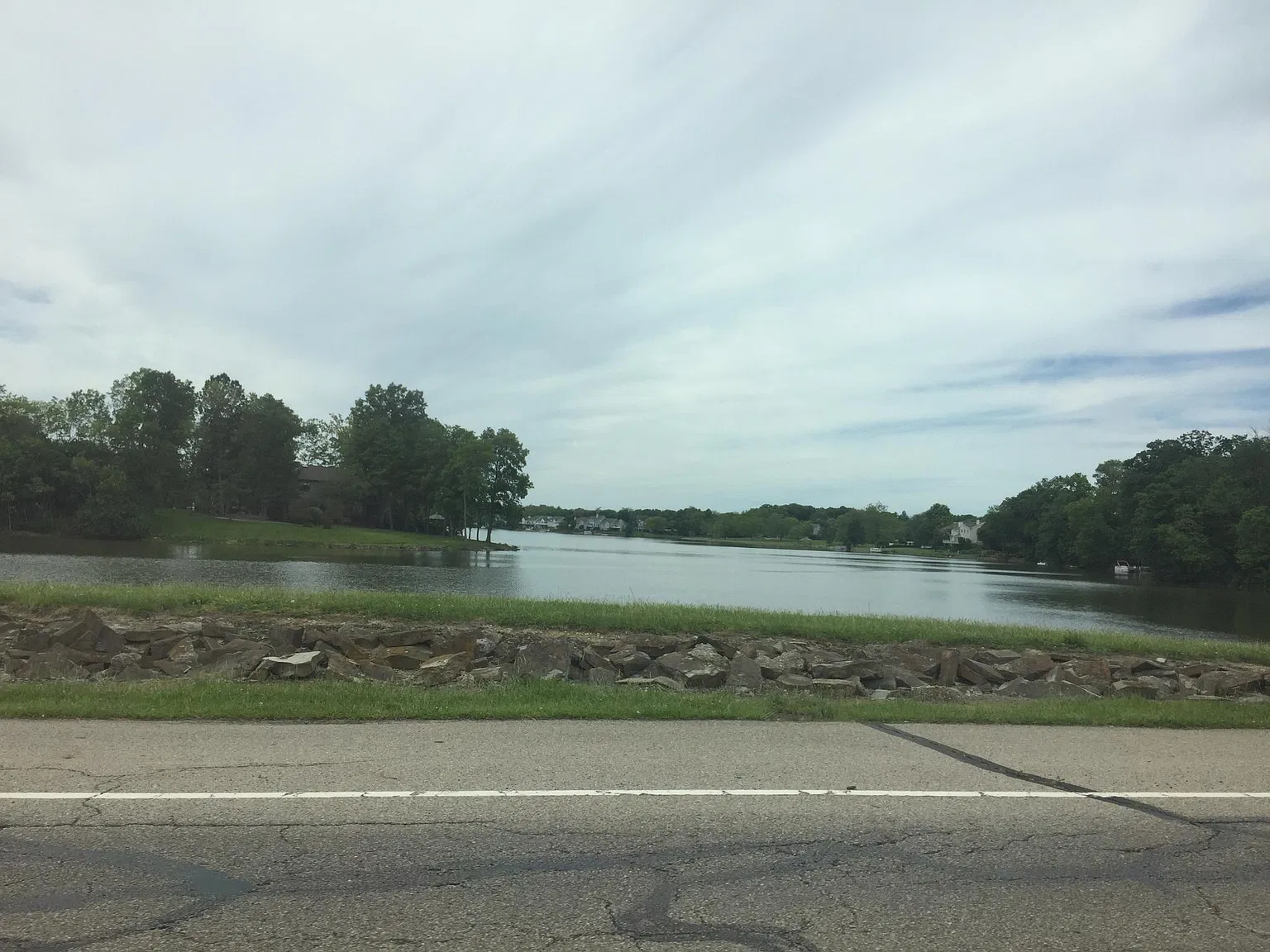 2 bed, 1.5 bath, 17590 sqft, $1,650 — Photo 4