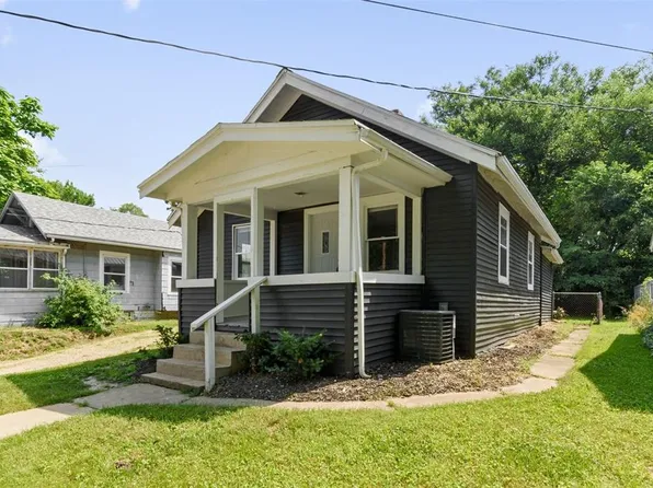 1104 15th St SE, Cedar Rapids, IA 52401