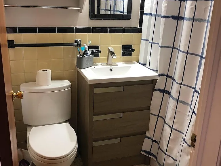 410 Catalpa Dr — Photo 22