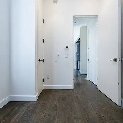 Rented by Nooklyn NYC LLC | media 38