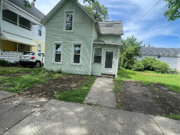 454 E 19th St, Erie, PA 16503