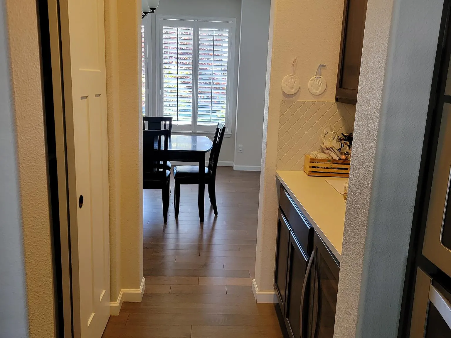 3 bed, 2.5 bath, 2688 sqft, $2,995 — Photo 3
