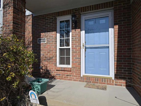4th image of 4222 Parkmont Dr