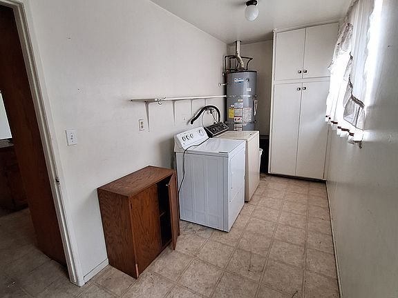 5th image of 2822 E Alden Pl