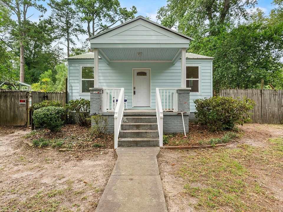 1st image of 2217 Kingswood Dr