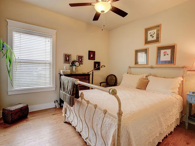 26495 Augustine Dr — Photo 22