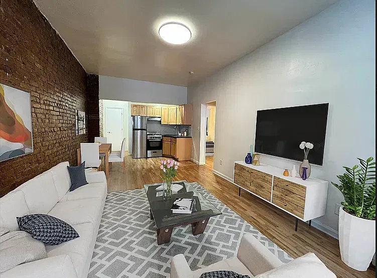 220 East 29th Street — Photo 1