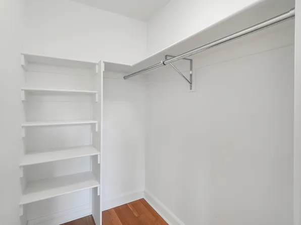 80 Riverside Boulevard image 4 of 16