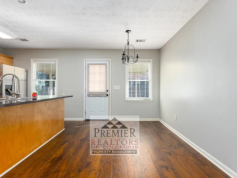 567 Mill Pond Dr — Photo 11