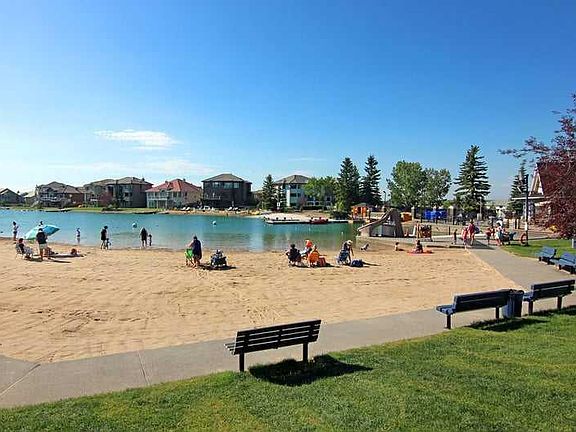 3rd image of 39 E Arbour Ridge Mews NW