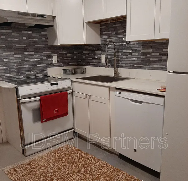 1570 Detroit St #1 — Photo 4