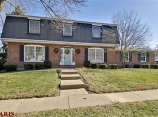1000 Devonshire Ln, Saint Charles, MO