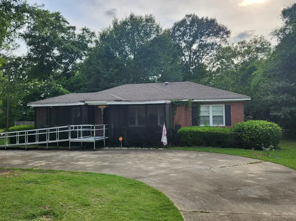 1435 Alta Vista Dr, Columbus, GA 31907