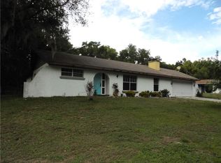 1915 Spring Lake Rd, Fruitland Park, FL 34731