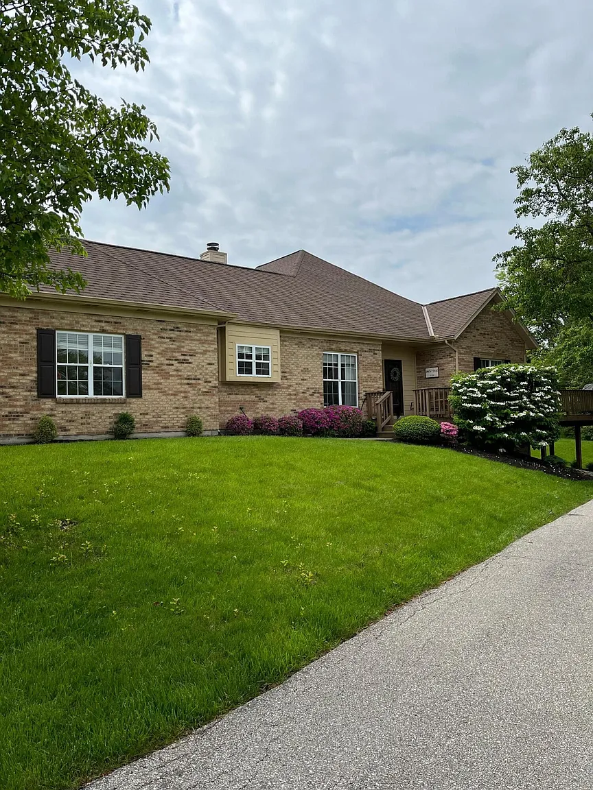 10763 Crown Pointe Dr photo 1