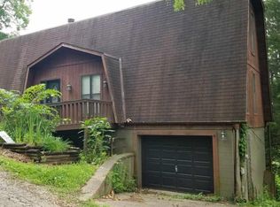 1420 Spring Valley Dr, Huntington, WV 25704