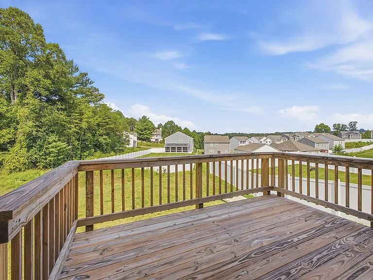 560 Country Oak Dr — Photo 6