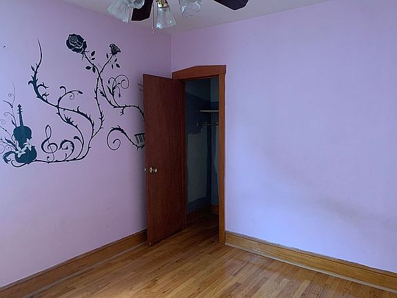 5th image of 5526 N Sawyer Ave