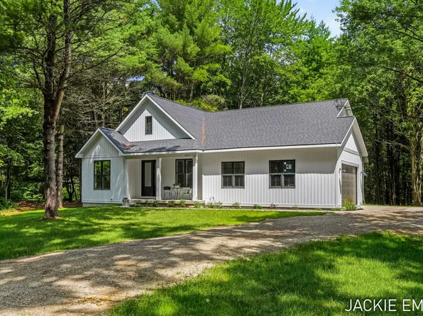 22672 W Kendaville Rd, Pierson, MI 49339